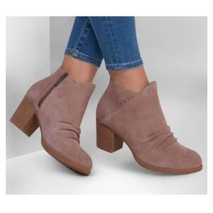 Skechers Women's Size 7 Taxi-Western City Suede Ankle Boots Mushroom Color New